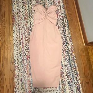 Perfect wedding guest dress from Revolve. Bodycon and super comfy - Worn once.